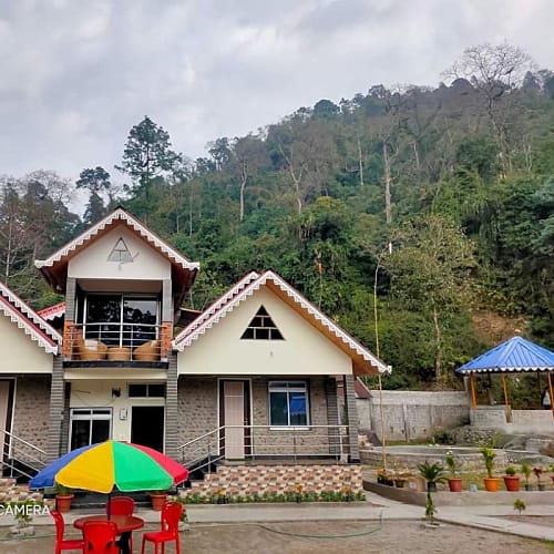 JLG275 Luxury River Camp in Jhalong
