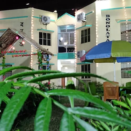 SDB615 Pet friendly reputed resort in Sunderban 