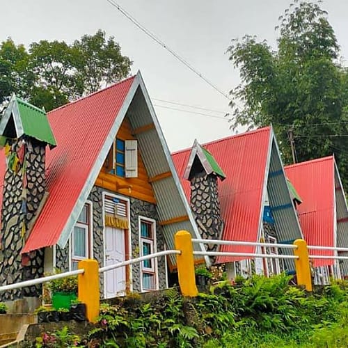PBG340 A shaped mountain view wooden cottages in Kalimpong