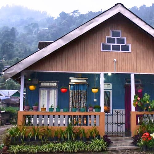 DLG869 Best Homestay in Jaldhaka