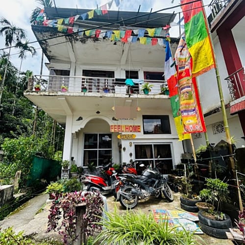 JLG278 Riverside standard homestay in Jhalong