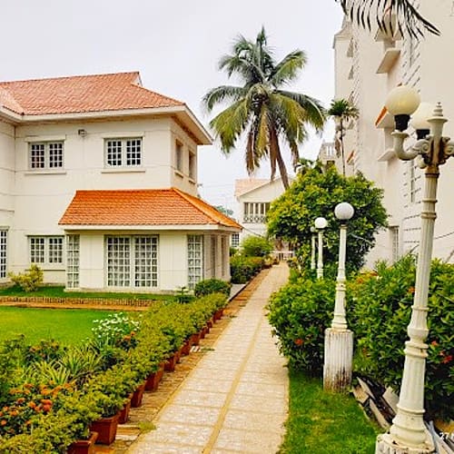 KOL930 Deluxe Resort with Delicious Food near Kolkata