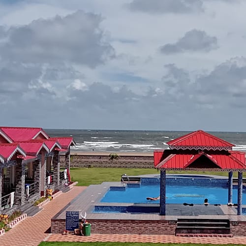 Lloyds Beach Resort