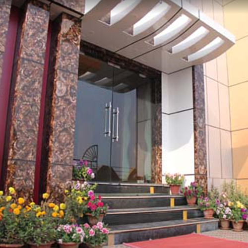 Hotel Tara Palace
