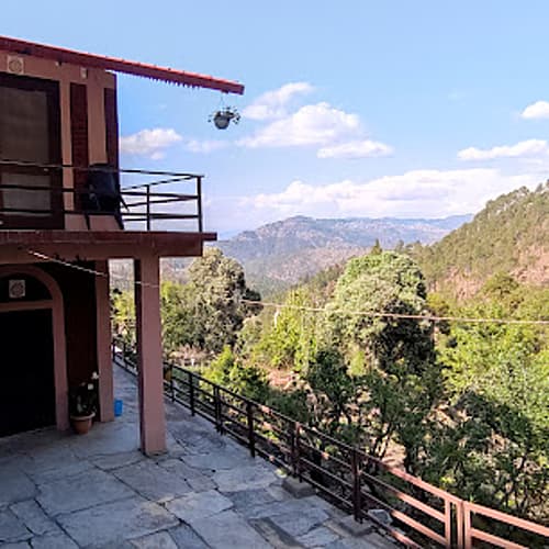 PRO748 Heritage Style Mountain view Homestay