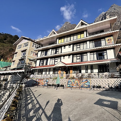 LCG1212 Deluxe Mountain View Hotel in Lachung