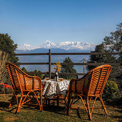 KSN1368 Luxury Mountain View Resorts in Kausani