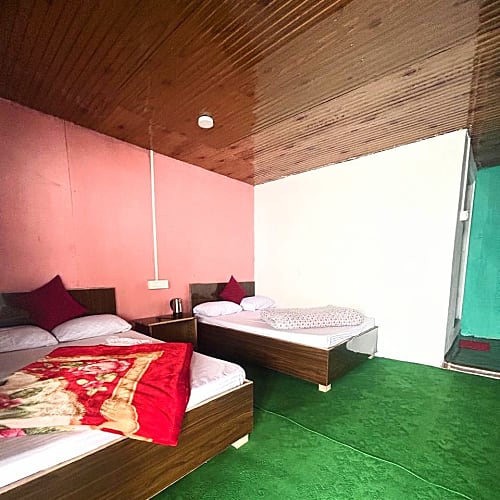 ZLK1477 Cozy Homestay with Snowy Vista