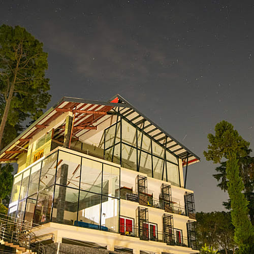 ALM1490 Luxurious Resort In Almora, Uttarakhand