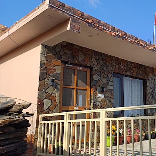 MKR1290 Furnished Apartment Style Mountain view Homestay