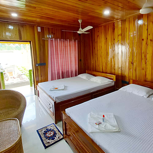 Four Bed Super Deluxe AC